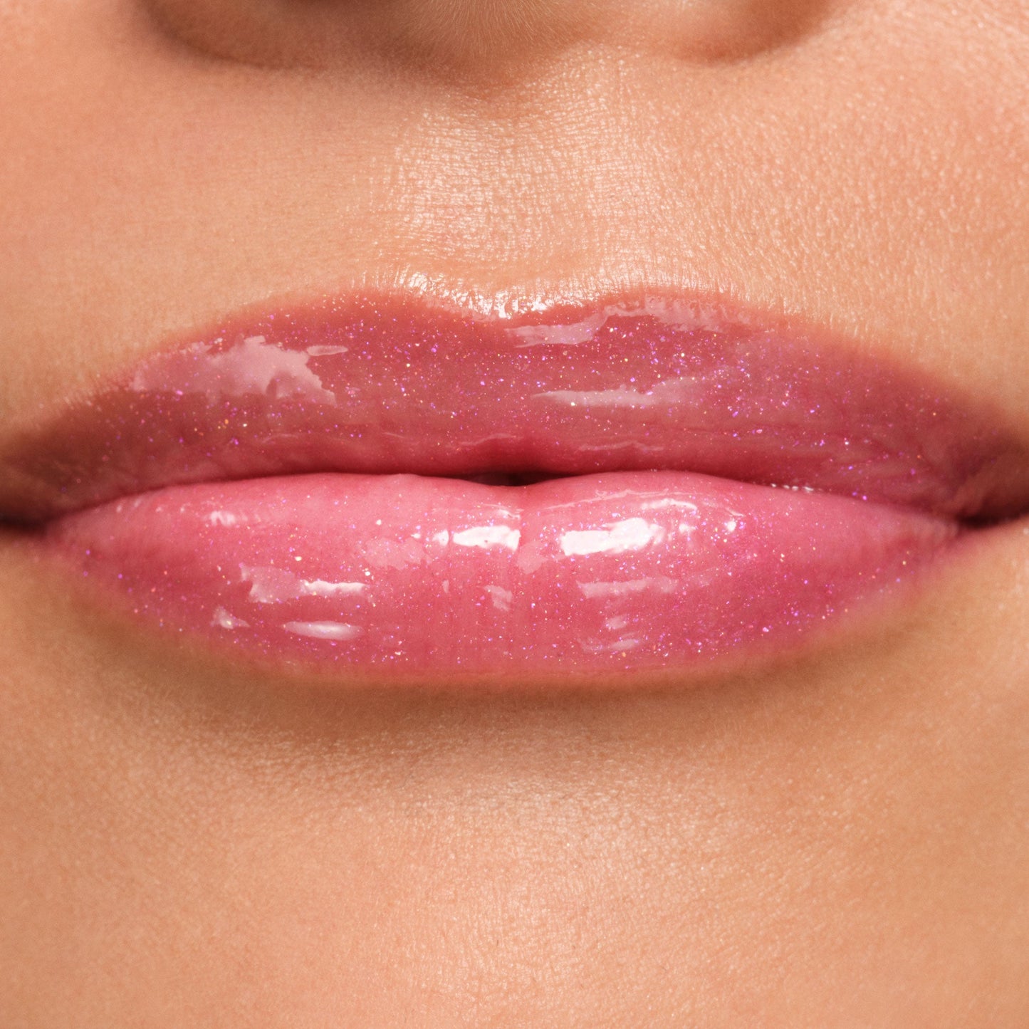 phyto-glow-lip-balm-shimmer-eclipse-p7 NATR-10133-Phyto-Glow-Lip-Hover-Eclipse.jpg