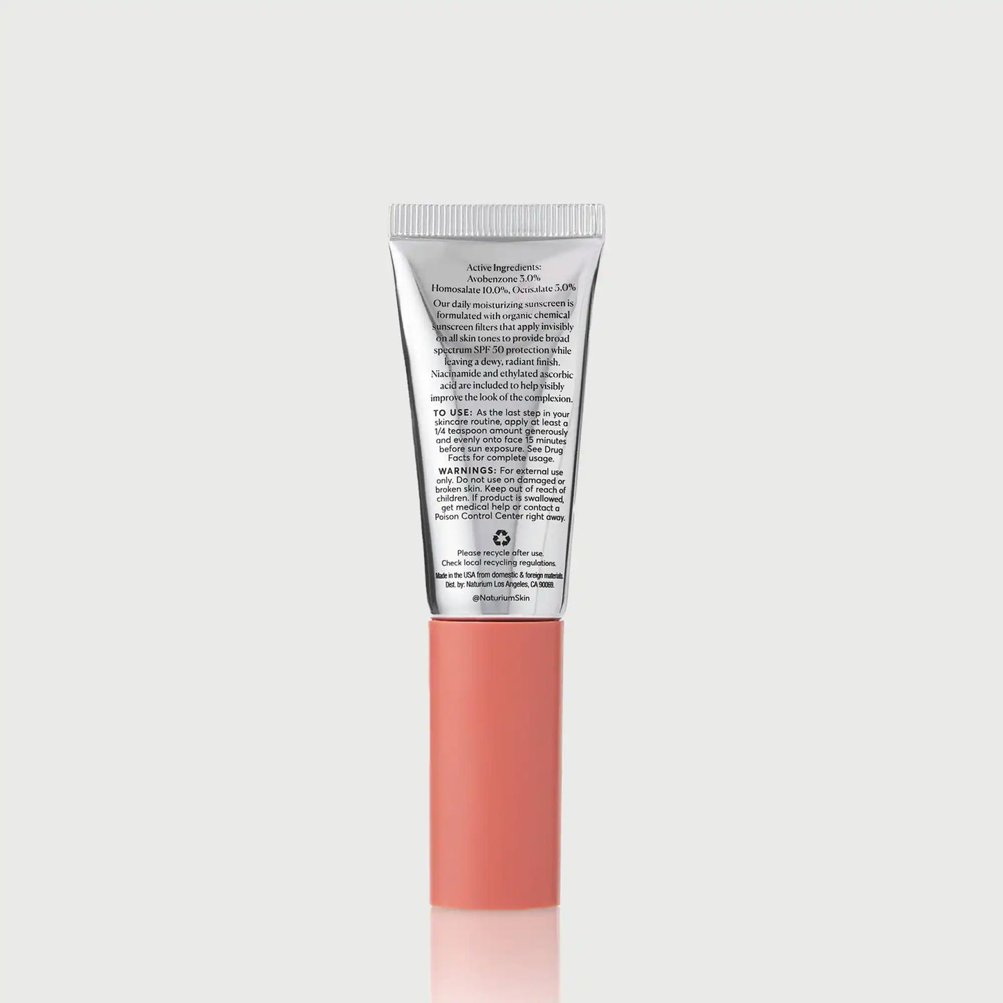dew-glow-moisturizer-spf-50-travel-size-s0 NATR-10157_Dew-Glow-Moisturizer-SPF-50-Mini_back_capon_bonebkgd_d7cb9bbb-e294-42e2-8d5a-28c73c09b5b5.webp
