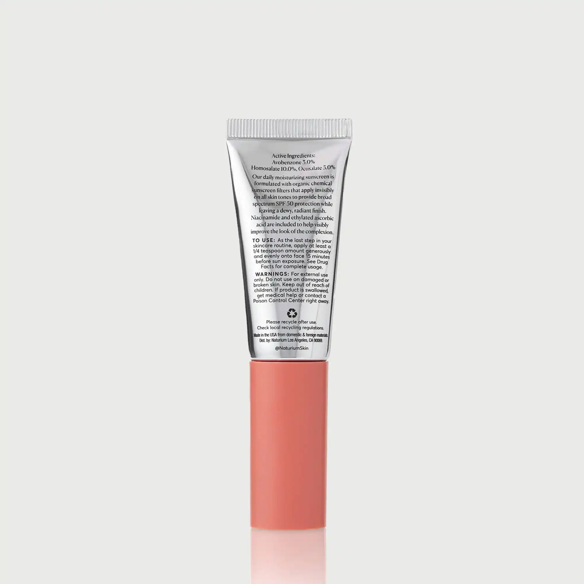 dew-glow-moisturizer-spf-50-travel-size-s0 NATR-10157_Dew-Glow-Moisturizer-SPF-50-Mini_back_capon_bonebkgd_d7cb9bbb-e294-42e2-8d5a-28c73c09b5b5.webp